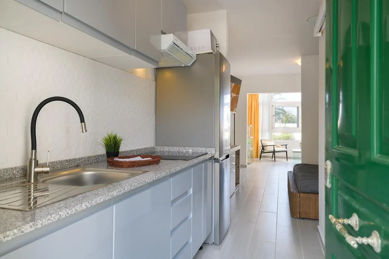 Apartamento Blue Sky Playa Roca Costa Teguise España